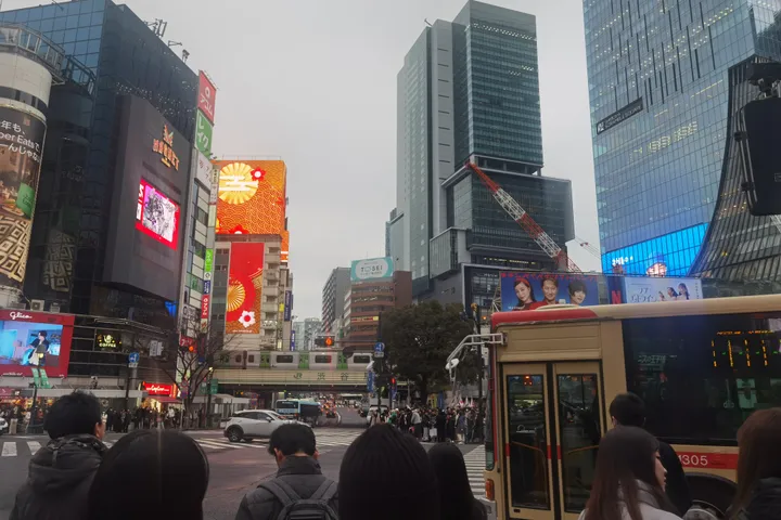 Shibuya Crossing (from an intraditional direction)